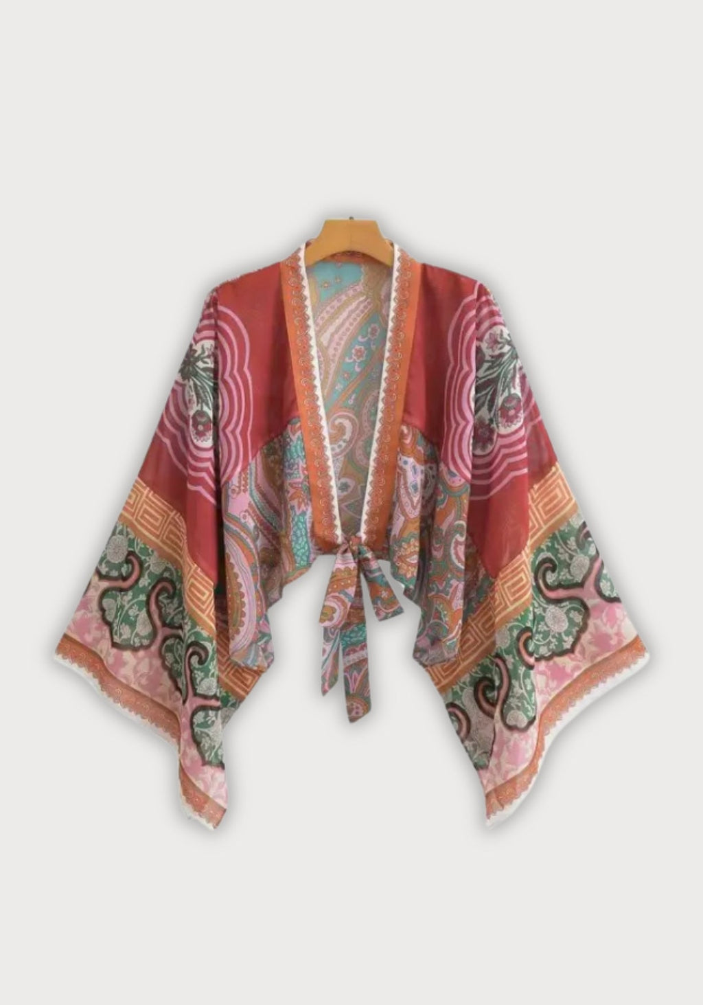 Kimono court rouge cache-cœur bohème