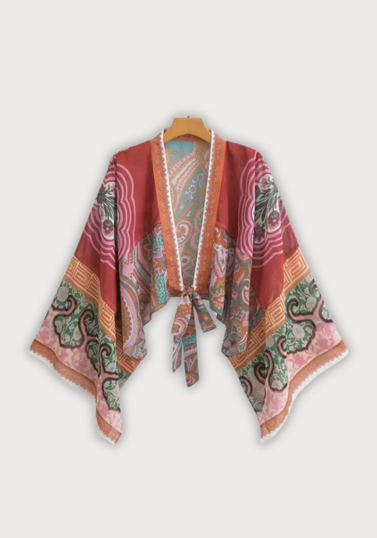 Kimono court rouge cache-cœur bohème